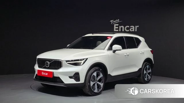 Volvo XC40 2024 Белый из Кореи