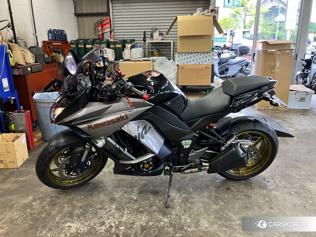 Проданный Kawasaki NINJA 1000 2012 из Японии