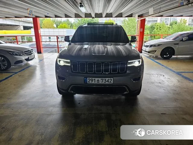 Jeep Grand Cherokee 2021 Серебристо-серый из Кореи