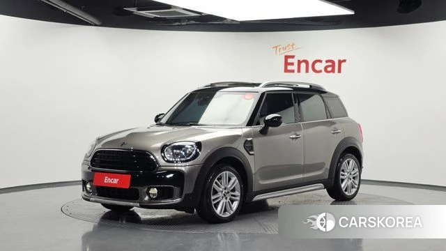 Mini Cooper Countryman 2019 Серебристо-серый из Кореи