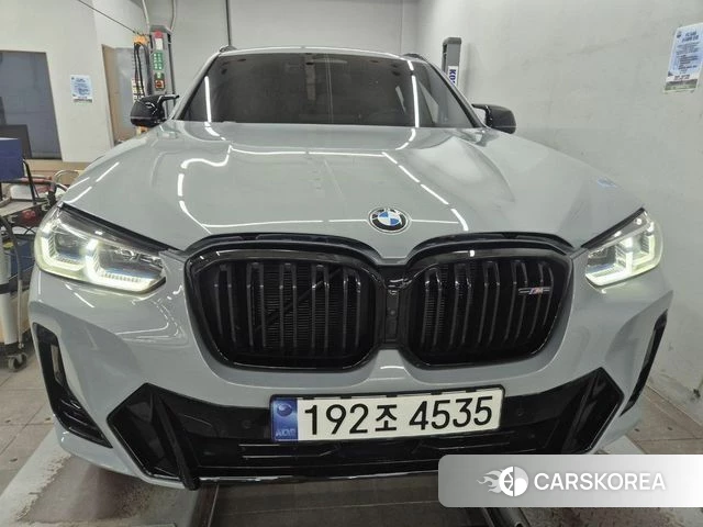 BMW X4 (G02) 2024 Небесно-голубой из Кореи