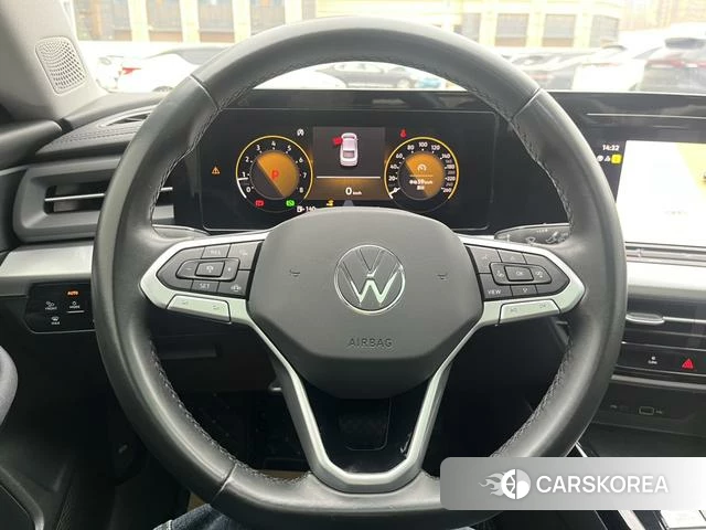 Volkswagen Lingdu 2023 Красный из Китая