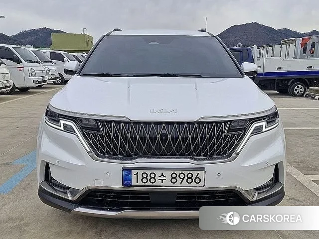 Kia Carnival 4th generation 2023 Жемчужный цвет из Кореи