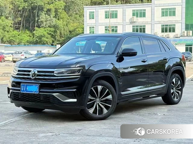 Volkswagen Tourang 2021 Черный из Китая