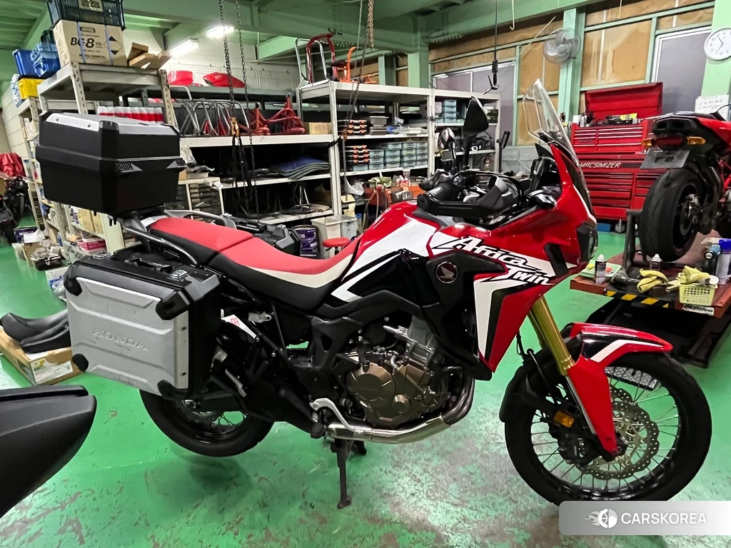 Проданный Honda CRF1000L AFRICA TWIN 2016 из Японии