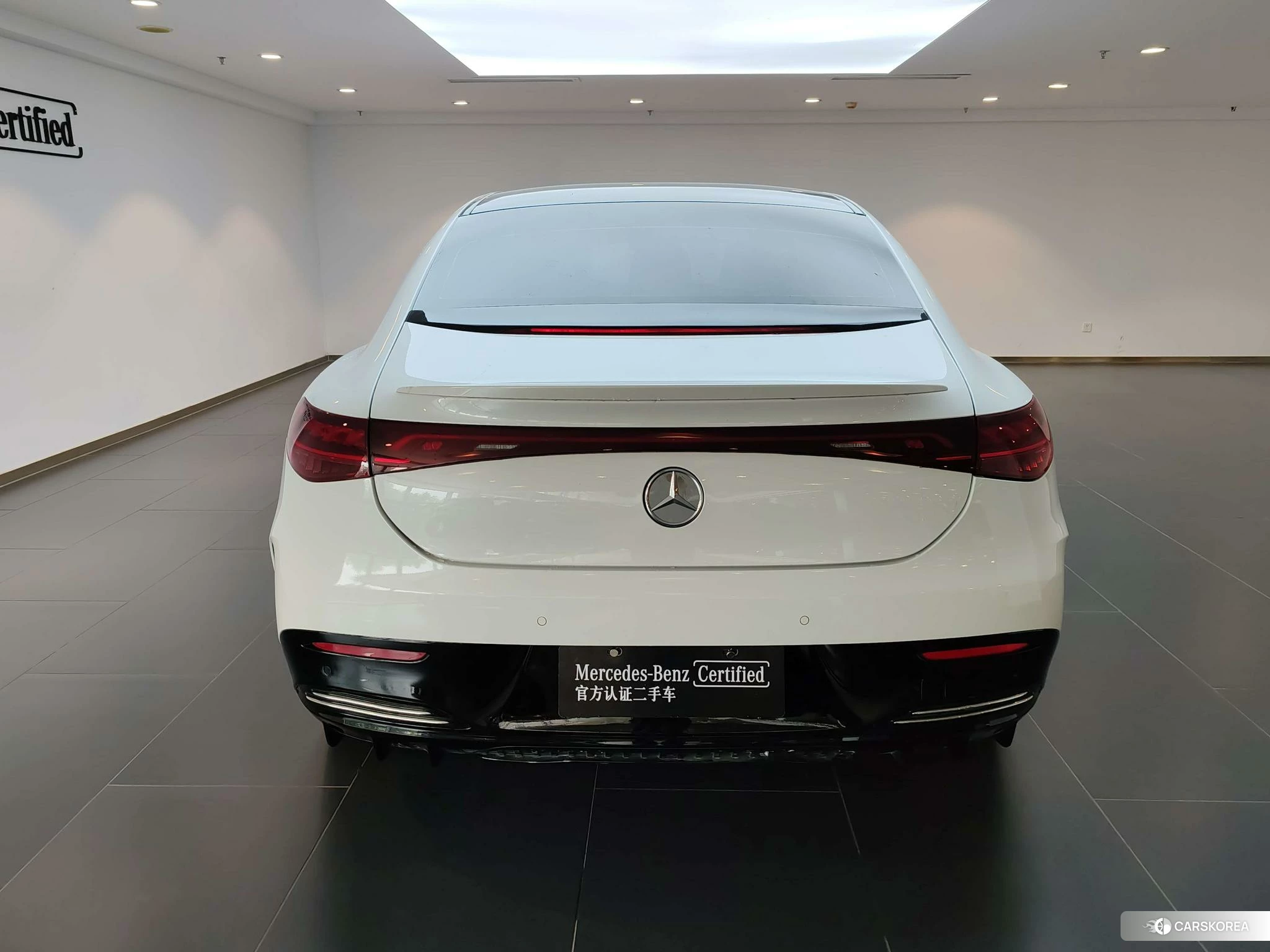 Mercedes-Benz EQE 2022 Белый из Китая