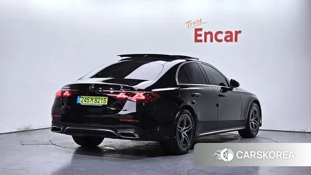 Mercedes-Benz E-Class W214 2024 Черный из Кореи