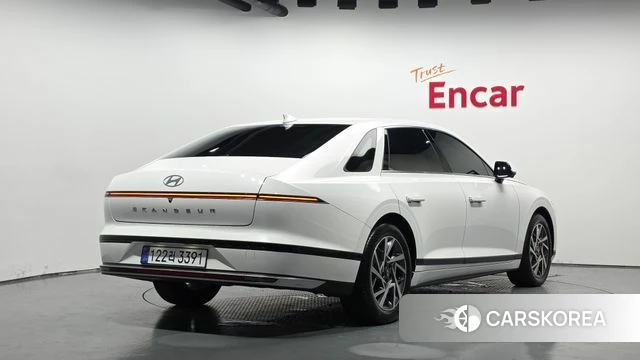 Hyundai Grandeur Hybrid (GN7) 2023 Белый из Кореи