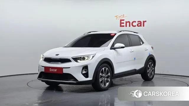 Kia Stonic 2018 Белый из Кореи