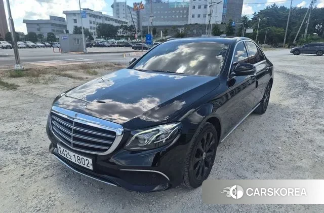 Mercedes-Benz E-Class W213 2019 Черный из Кореи