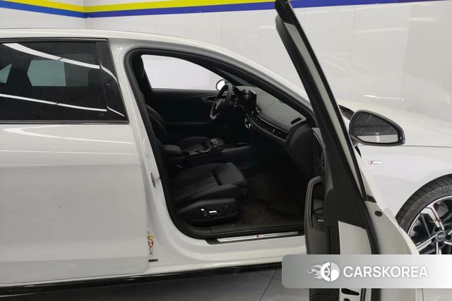 Audi A4L 2024 Белый из Китая