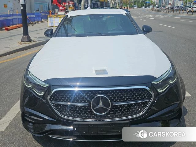 Mercedes-Benz E-Class W214 2026 Черный из Кореи