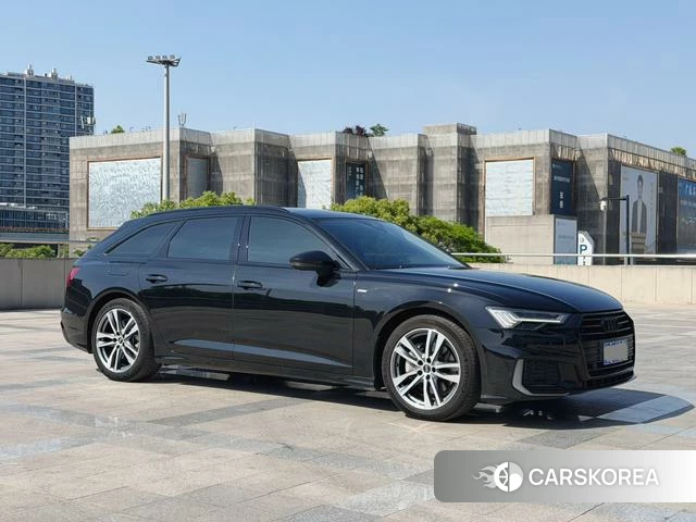 Audi A6 (import) 2021 Черный из Китая