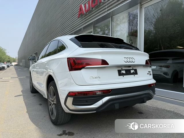 Audi Q5L Sportback 2022 Белый из Китая