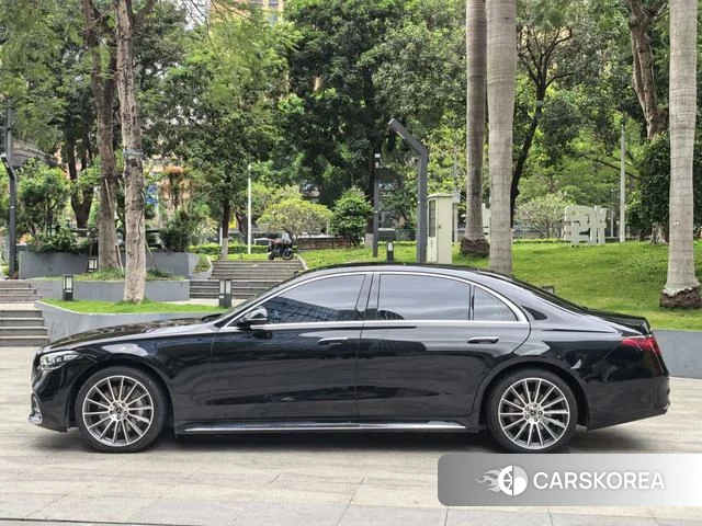 Mercedes-Benz S-class 2023 Черный из Китая