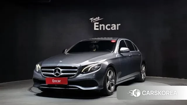 Mercedes-Benz E-Class W213 2018 Серый из Кореи