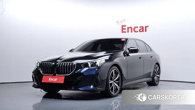 BMW 5 Series (G60) 2024 Черный из Кореи