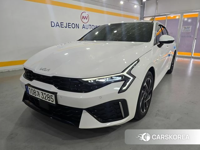 Kia The New K5 Hybrid 3rd generation 2023 Белый из Кореи