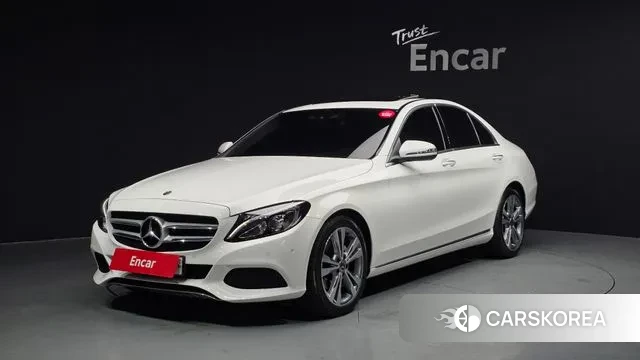 Mercedes-Benz C-Class W205 2018 Белый из Кореи