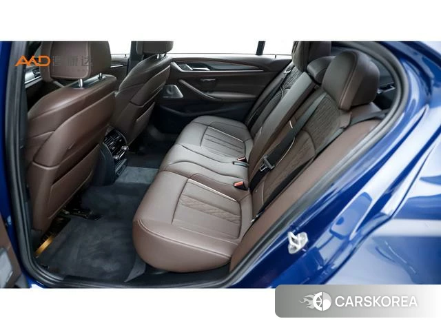 BMW 5 series 2021 Синий из Китая