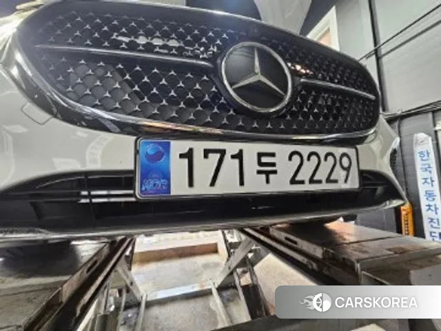 Mercedes-Benz E-Class W214 2025 Белый из Кореи