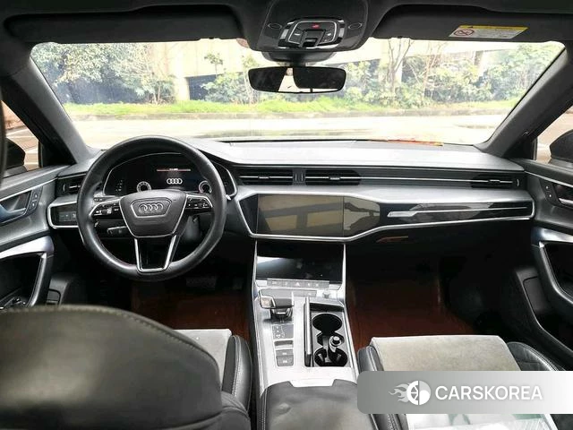 Audi A6L 2021 Черный из Китая