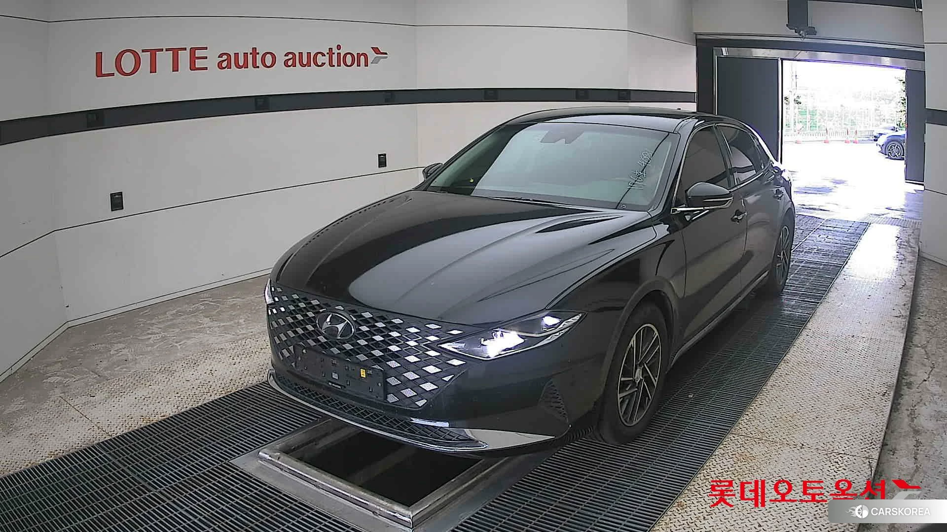 Hyundai Grandeur 2022 Черный из Кореи