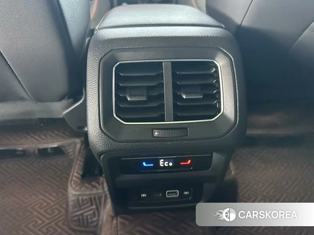 Volkswagen Tiguan L PHEV 2022 Белый из Китая