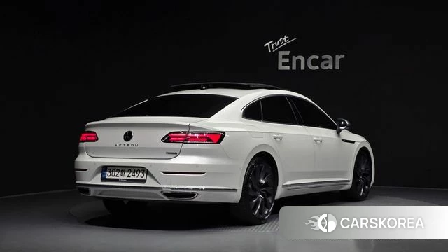 Volkswagen Arteon 2022 Белый из Кореи