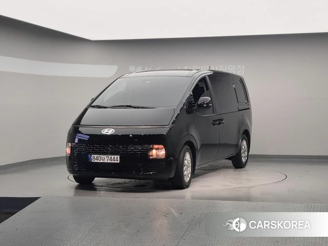 Hyundai Staria 2025 Черный из Кореи