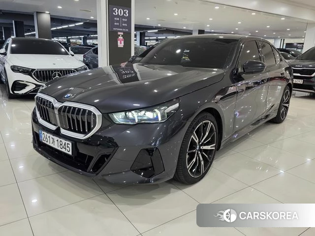 BMW 5 Series (G60) 2025 Серый из Кореи