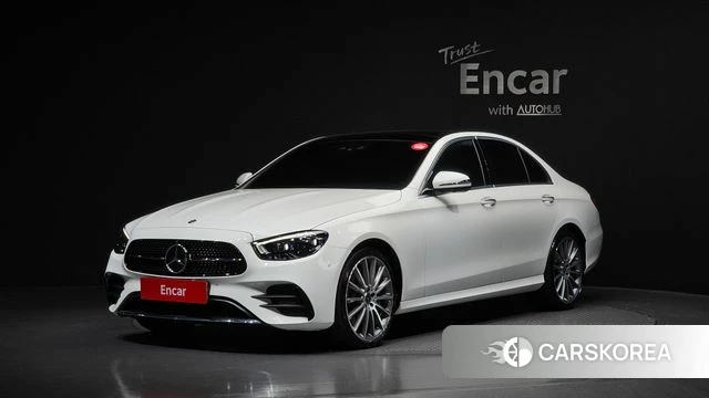 Mercedes-Benz E-Class W213 2021 Белый из Кореи
