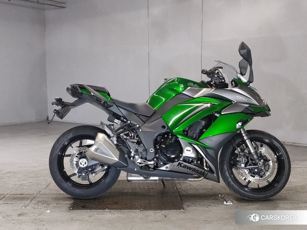 Проданный Kawasaki NINJA 1000 2018 из Японии
