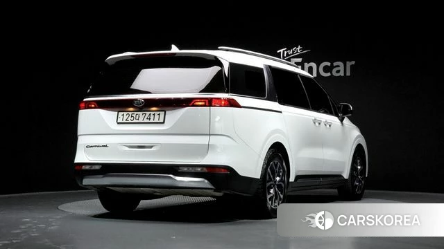 Kia Carnival 4th generation 2021 Белый из Кореи