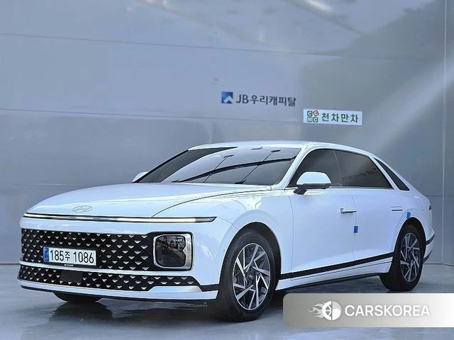 Hyundai Grandeur (GN7) 2023 Белый из Кореи