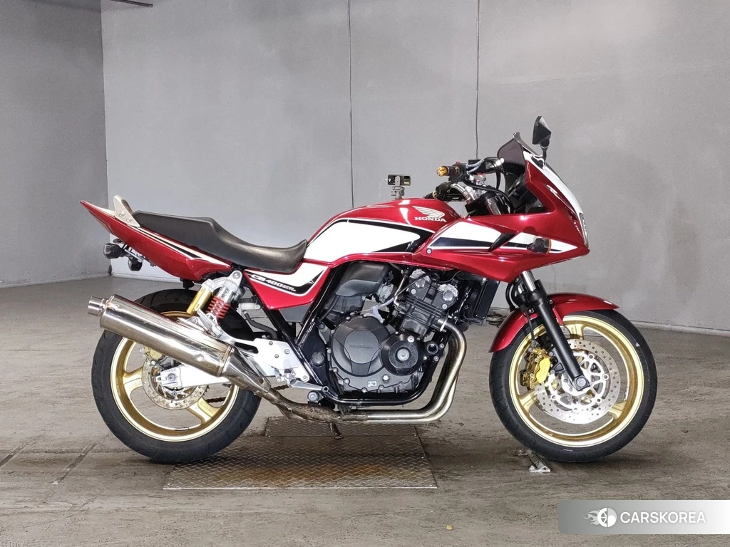Проданный Honda CB400SF BOLDOR 2014 из Японии