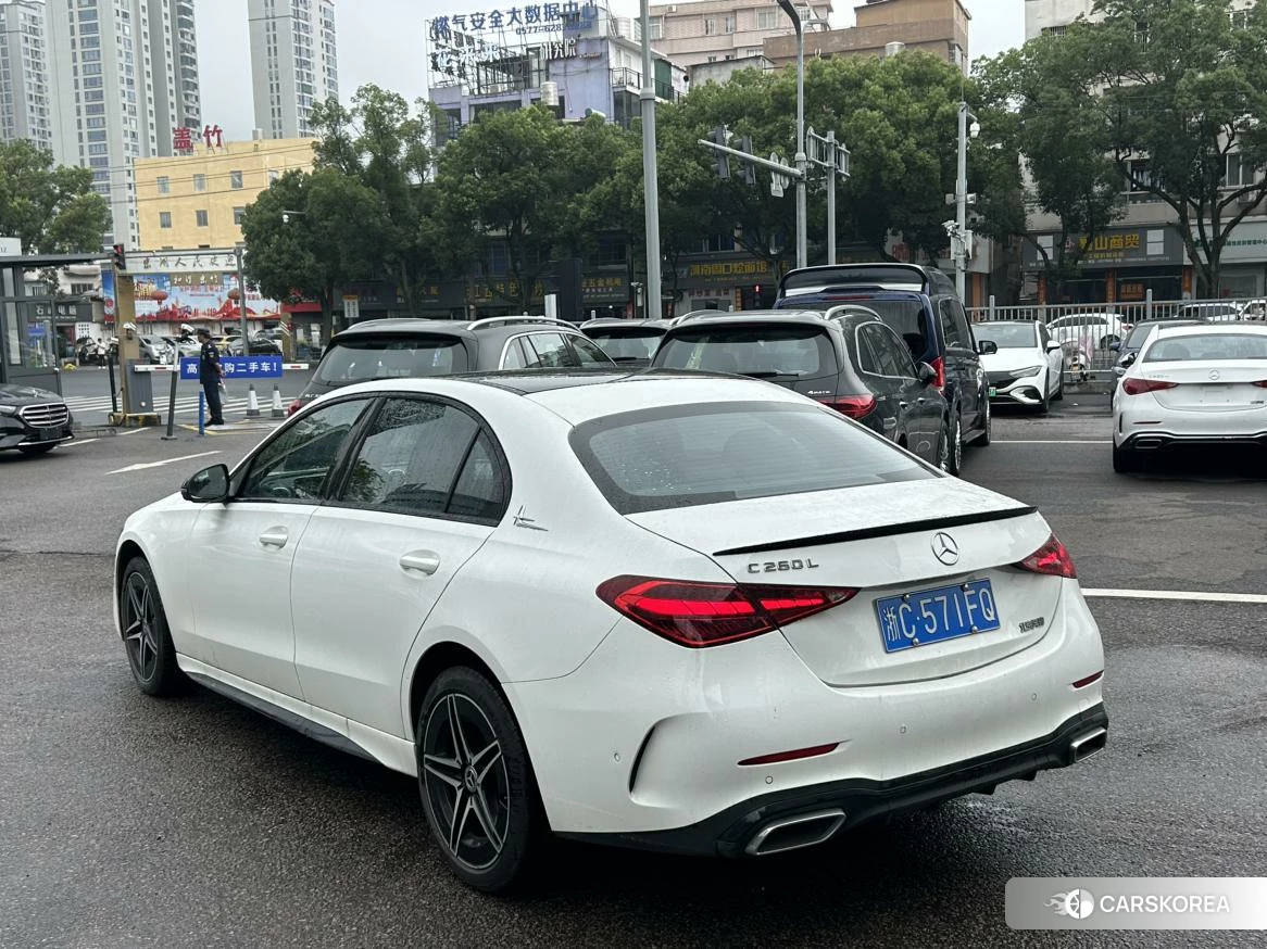 Mercedes-Benz Class C 2024 Белый из Китая