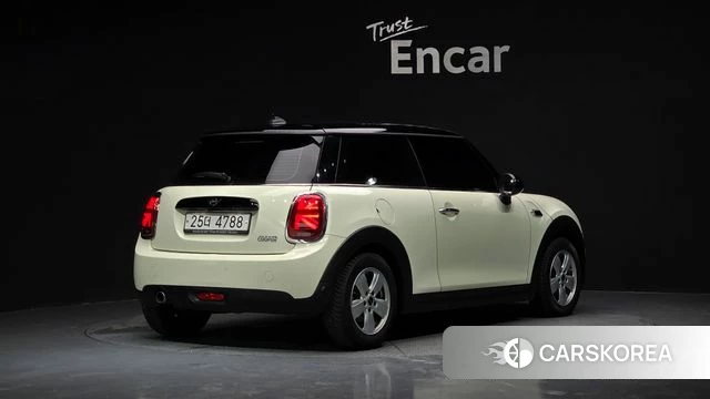 Mini Cooper 2019 Жемчужный цвет из Кореи