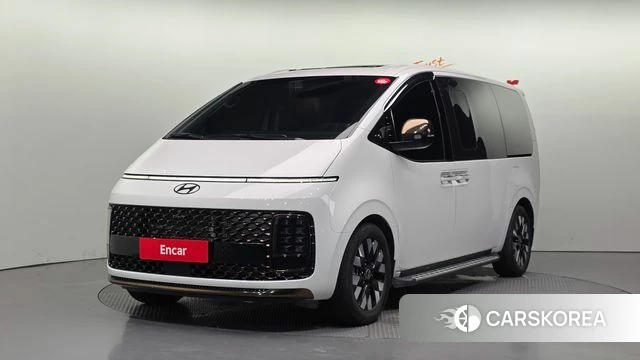 Hyundai Staria 2025 Белый из Кореи