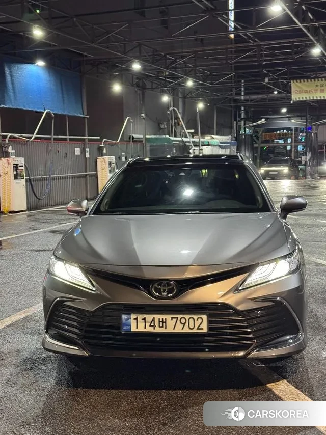 Toyota Camry (XV70) 2022 Серый из Кореи