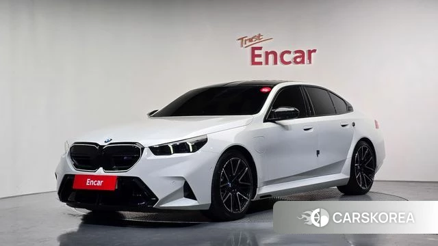 BMW M5 (G90) 2025 Белый из Кореи