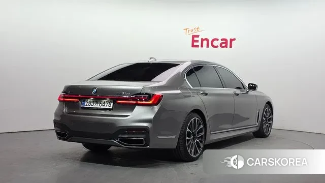 BMW 7 Series (G11) 2022 Серебряный из Кореи