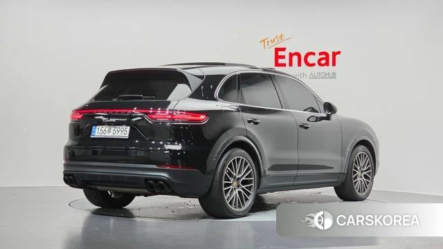 Porsche Cayenne (PO536) 2022 Черный из Кореи