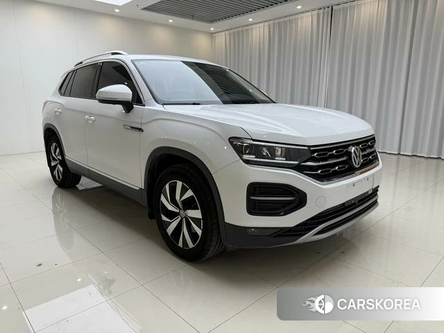 Volkswagen Tanyue 2022 Белый из Китая