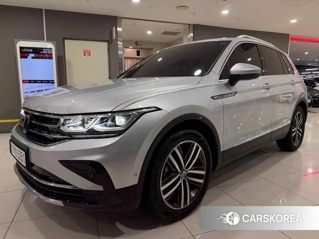 Volkswagen Tiguan second Generation 2022 Серебряный из Кореи