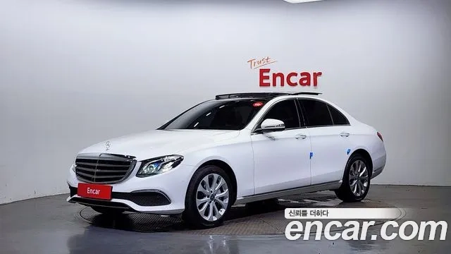 Mercedes-Benz E-Class W213 2019 Белый из Кореи