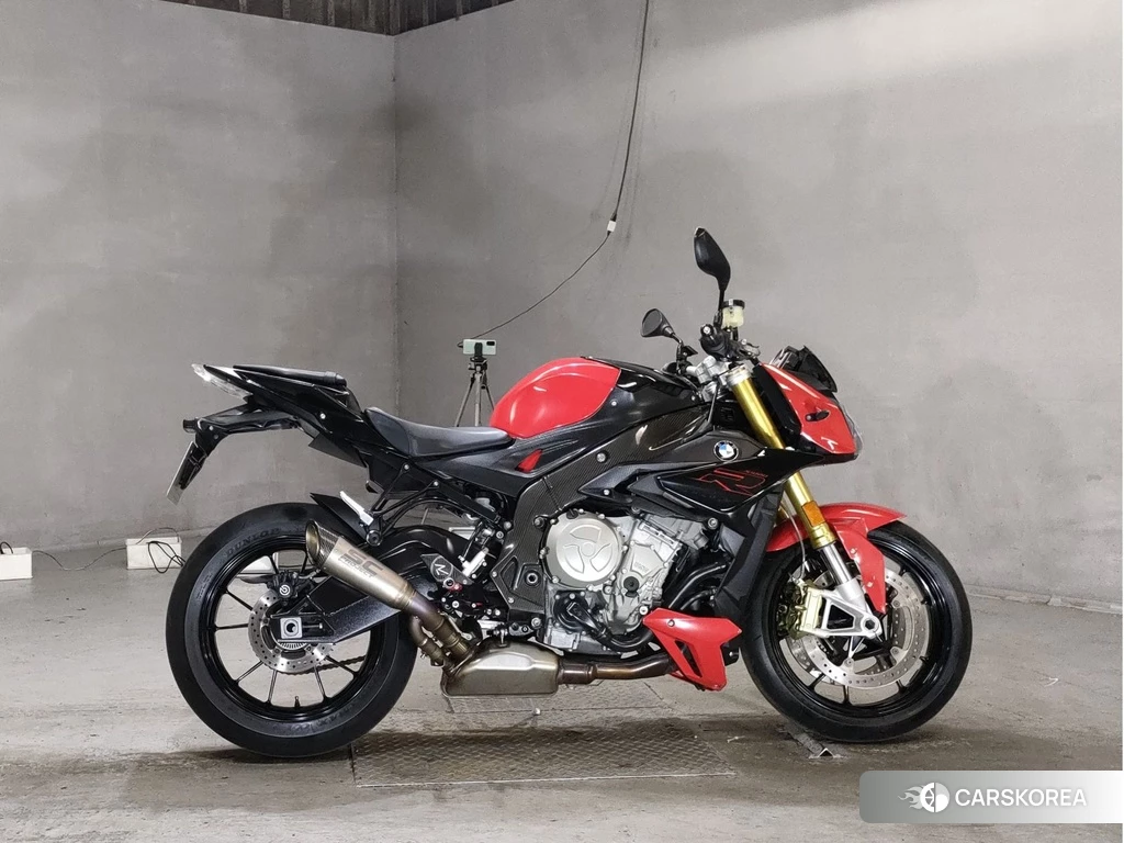 Проданный BMW S1000R 2019 из Японии