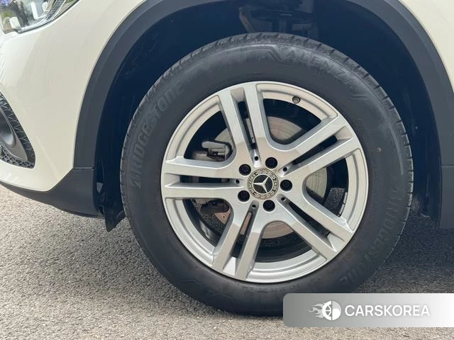 Mercedes-Benz GLA 2023 Белый из Китая