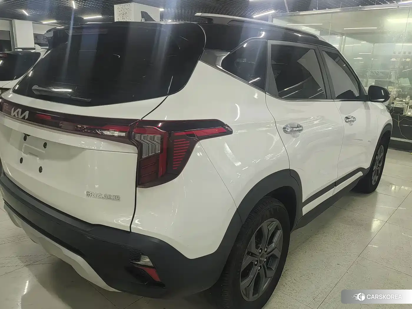 Kia Seltos 2022 Белый из Китая