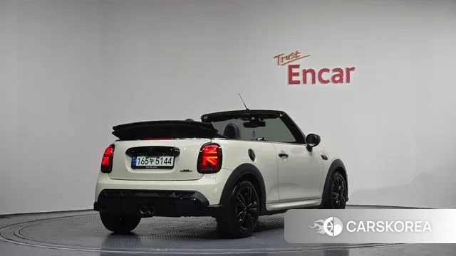 Mini Cooper S Convertible 2021 Жемчужный цвет из Кореи